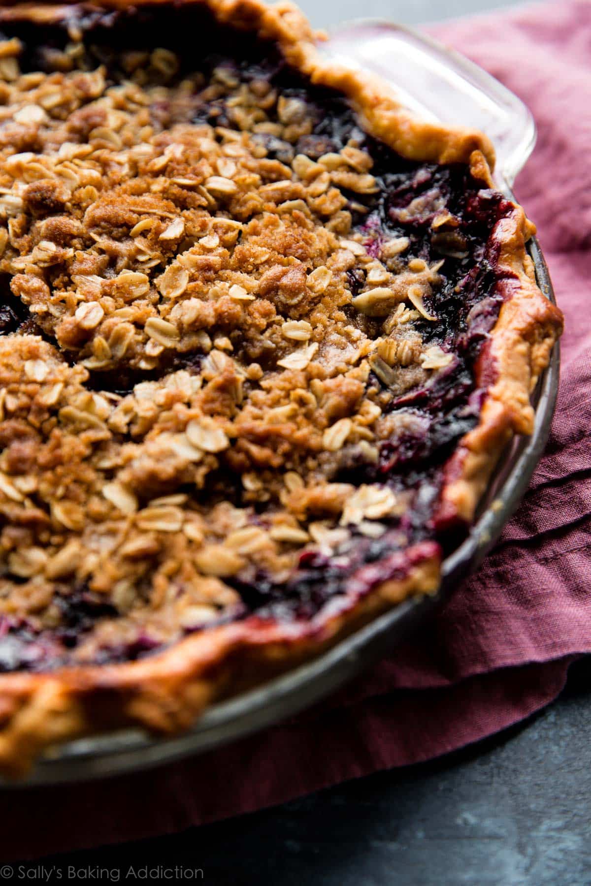 Blueberry Crumble Pie