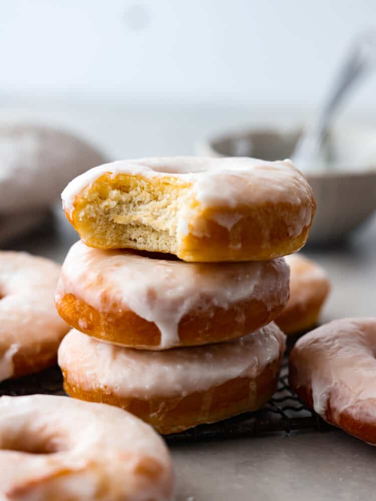 GLAZED DONUTS