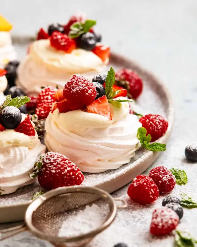 Mini Pavlovas