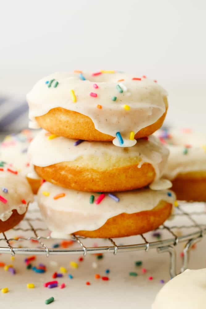 THE PERFECT CAKE DONUTS