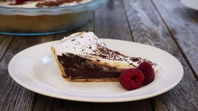 Easy Chocolate Cream Pie