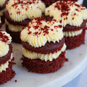 Mini Red Velvet Cakes!